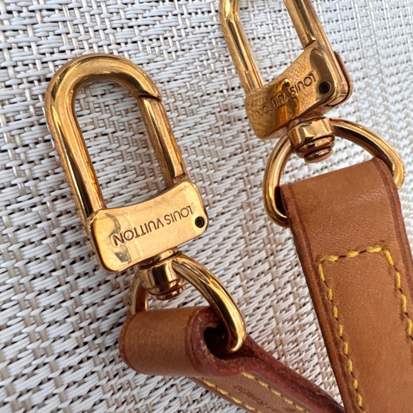 LV Vachetta Leather Shouler Strap - Picture 6 of 8